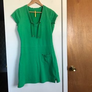 Lolë casual Kelly green dress comfy